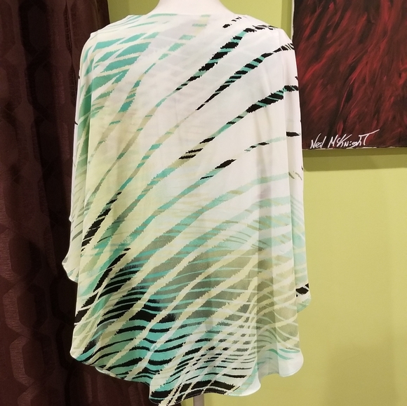 NWT JM Collection Blouse With Detachable Chain - Picture 5 of 6